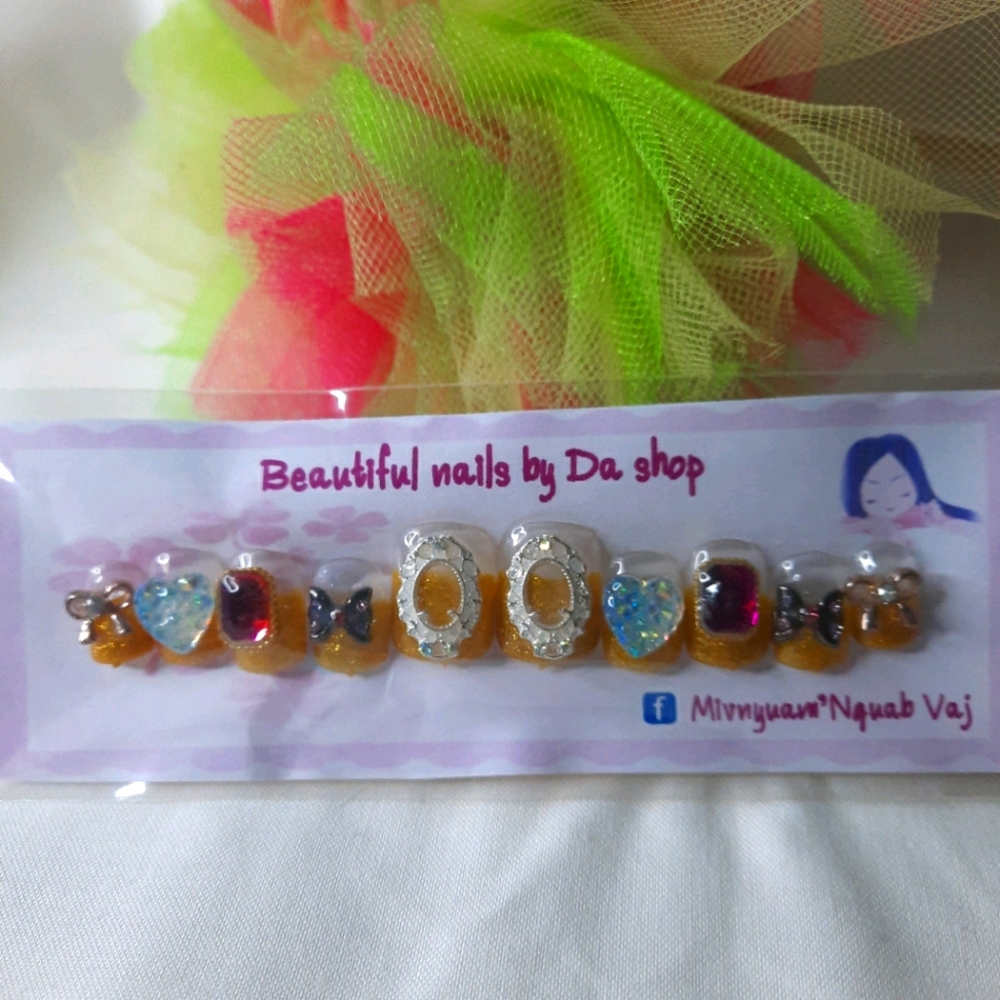 Press on nail